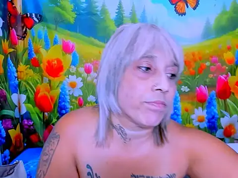 indianroxy webcam