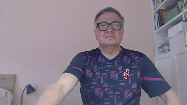 YOU6me live cam on StripChat