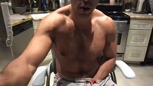 BigGuyMuscle live cam on StripChat