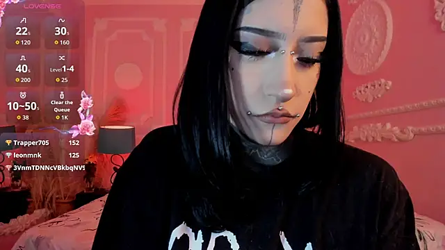 Kat_VonDe live cam on StripChat