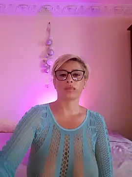 LunaBlaise webcam
