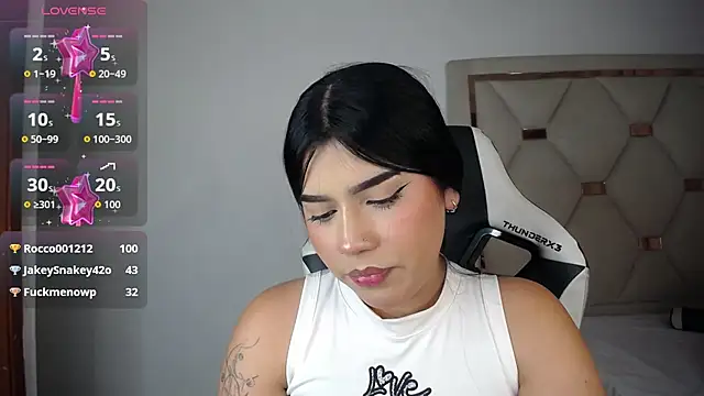 Ashley_piinkk_ webcam