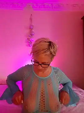 LunaBlaise webcam
