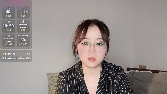 77-Vicky webcam