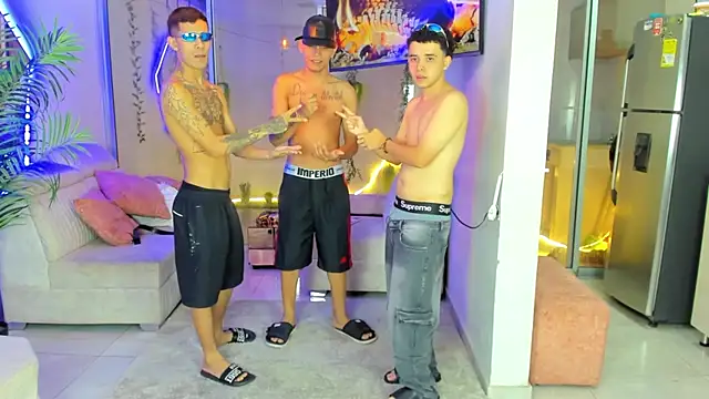 Houseofwarrios webcam