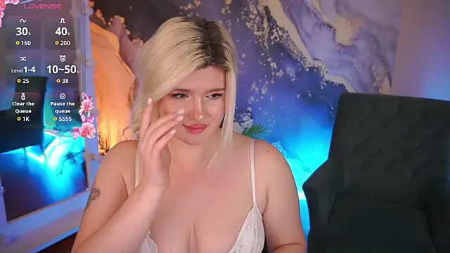 CocoSecretss webcam