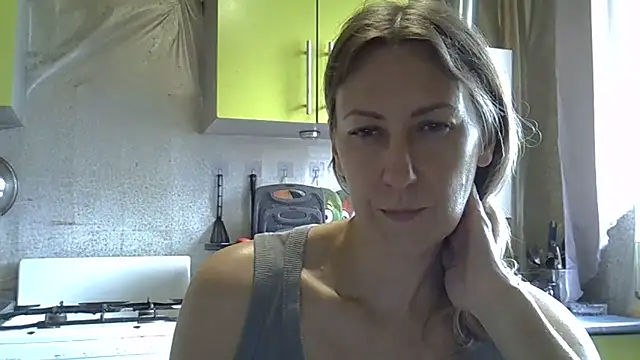 Watch AshleyXHoney live on EroticFlix - High definition streams