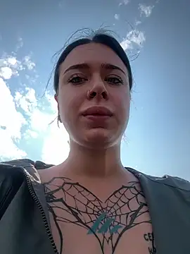 AlishaOfThorns webcam
