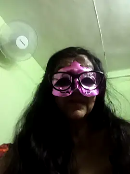 LOVE__RANI webcam