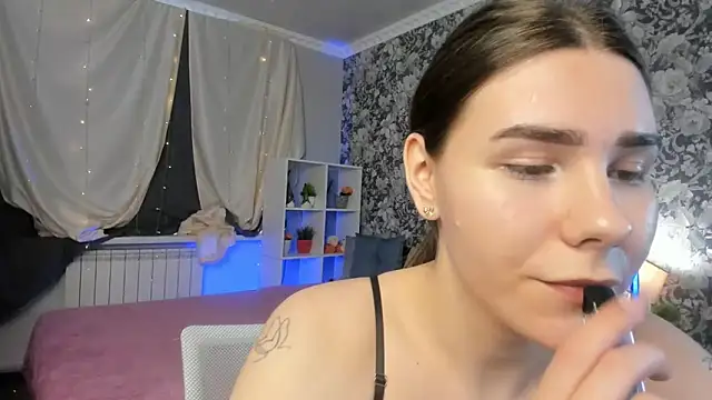 Coraline_kitty webcam