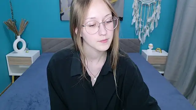 Calista_Everleig webcam