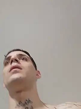 boy_max_latin webcam