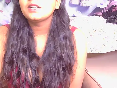 bold-kiyara webcam
