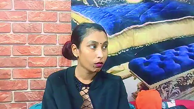 IndianSexyButt webcam