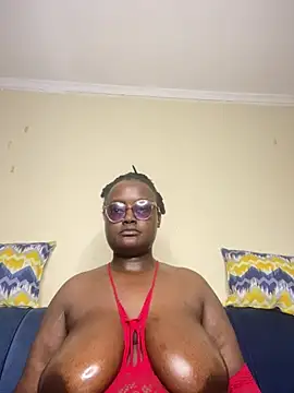 Busty_Bambii254 webcam