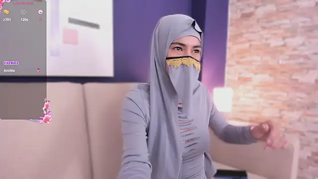 zaif_thal (F young) - suck dildo