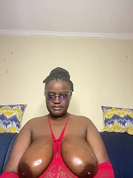 Busty_Bambii254 webcam