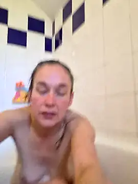 adelinegirly webcam