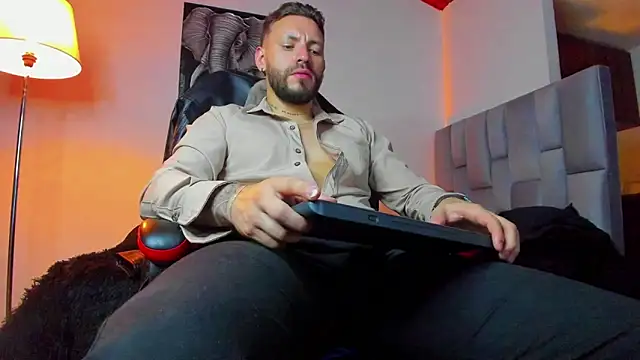 Kael_Stone webcam