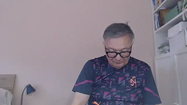 YOU6me live cam on StripChat