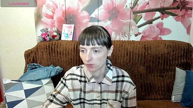 TayanaJons webcam