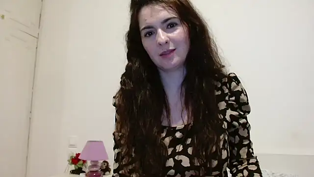 desirmiss1 (F young) - regarde sous ma jupe 30 s