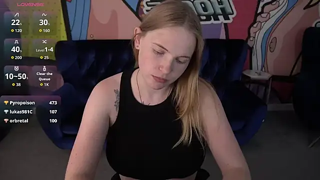 NikkyReyyy webcam