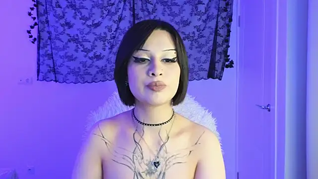 LilithMadden webcam