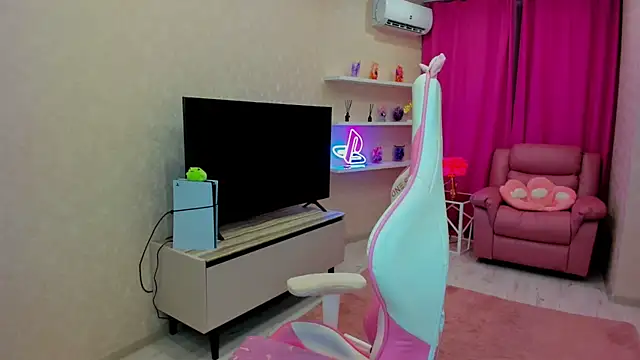 redlipse - RedLipse's free webcam - UK Sex Cams