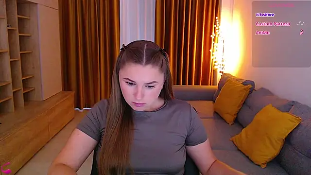 mia_bloomy webcam