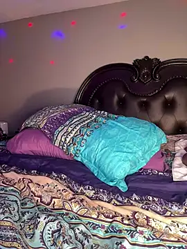 RenaThickAss live cam