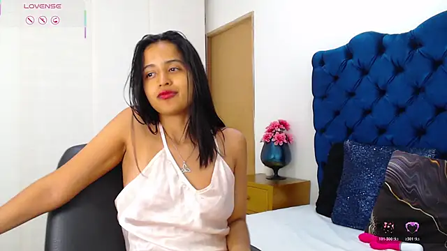 Lili666_ webcam