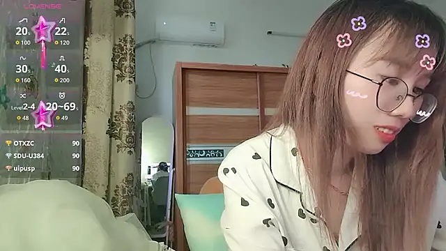Lili_666 webcam