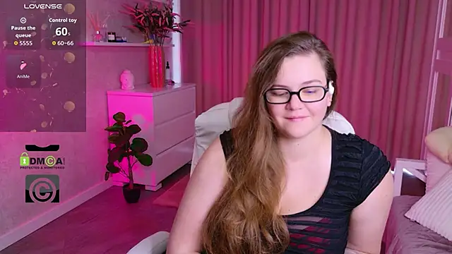 KellyKleine webcam
