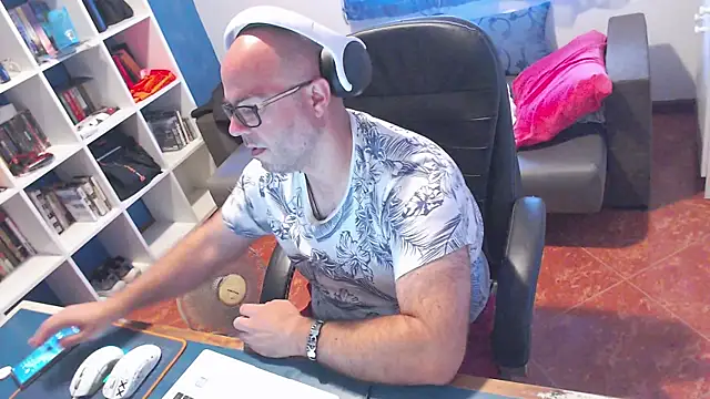 ravingr4d4 webcam
