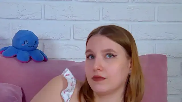lililinn - LiliLinn's free webcam - UK Sex Cams