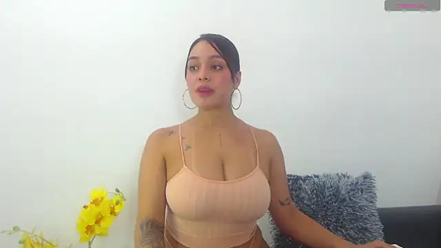 RenataBrown webcam