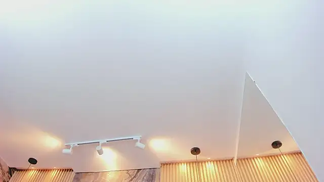 ella_harper webcam