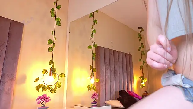 Dahlia_Rousse webcam