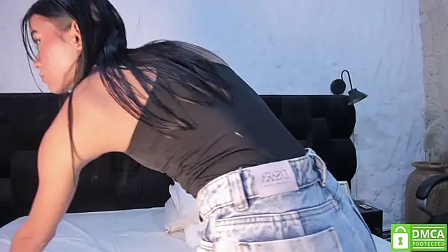 Ava_Bonny webcam