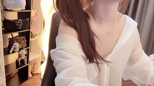 Shenlly live cam