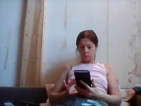 Milana38 webcam