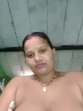 Shivani09900 webcam