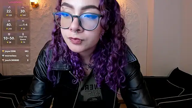 LoiseHarper webcam