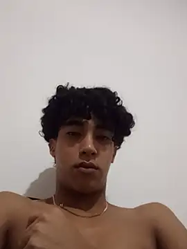 boy_max_latin live cam