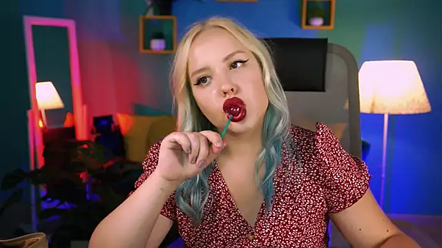stellawatts webcam