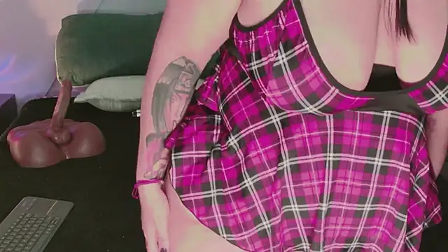 emmajohnss webcam