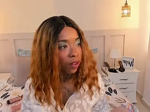 Pauline_Fox webcam