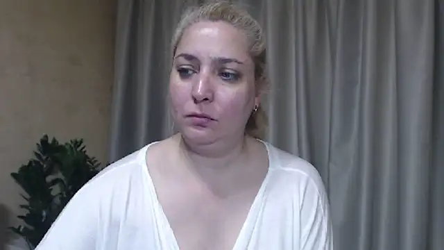 sweetpussy13 - Sweetpussy13's free webcam - UK Sex Cams