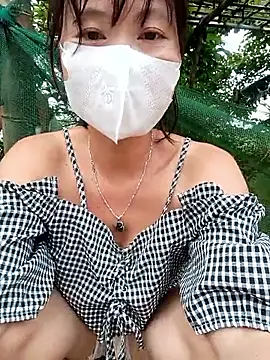 Linda-yiyi webcam